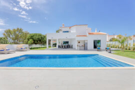 Villa Haris - Prodigious villa for family holidays in Albufeira |