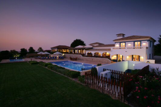 Villa Turquesa - Magnificent Villa in Albufeira hills for peaceful holidays with immersion in nature |